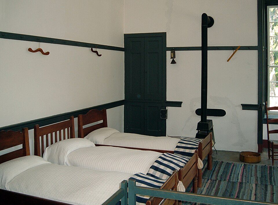 Yatak Odası Takımı — Adana